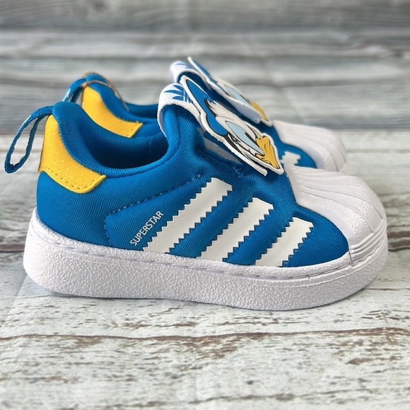 Adidas Superstar 360 Shoes Blue, White and Yellow Donald Duck Theme Size 4K. - Picture 3 of 9